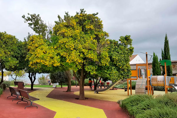 The playground in Miradouro do Recolhimento