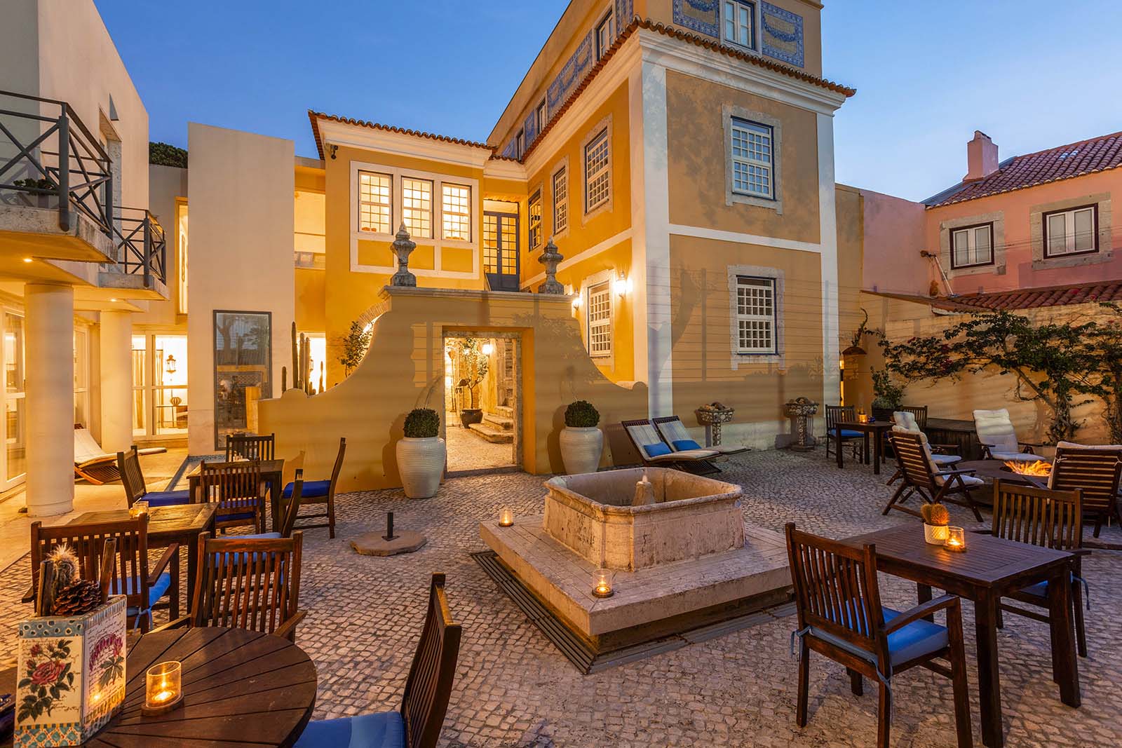 Solar-do-Castelo-Romantic-Hotel